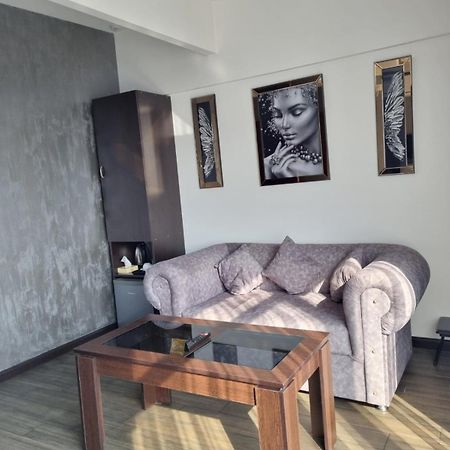 Days Hotel Erywań Zewnętrze zdjęcie