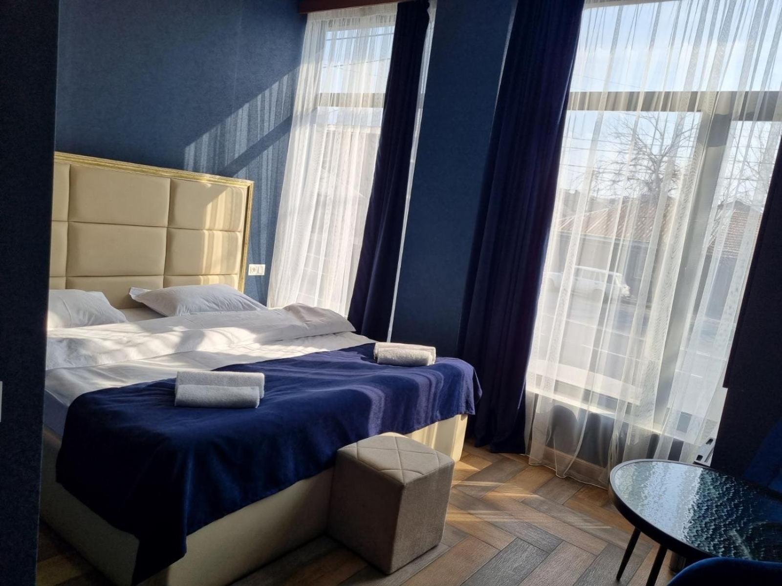 Days Hotel Erywań Zewnętrze zdjęcie